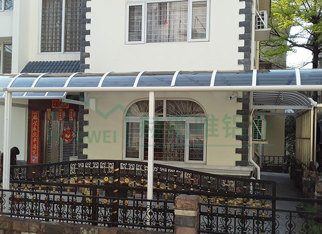 廣州番禺區(qū)蓮花別墅48號雨棚-謝先生