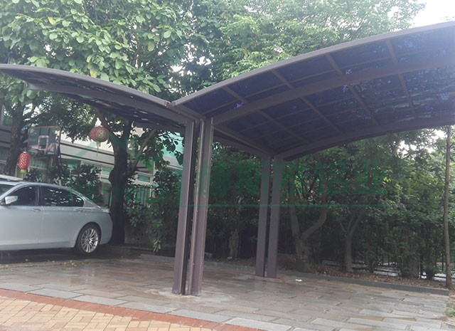 廣州市番禺珊瑚彎畔悅海街8號(hào)車棚 - 謝小姐