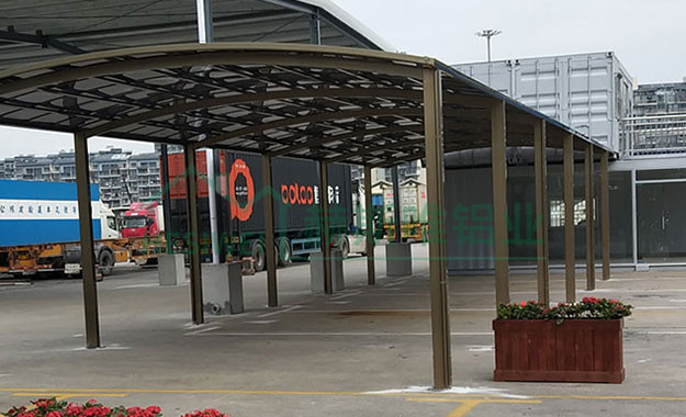 深圳龍華民康路一號(hào)車(chē)棚 - 葉先生