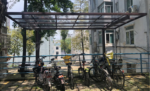 廣州石井鎮(zhèn)軍區(qū)自行車(chē)棚