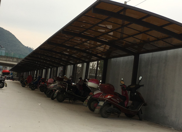 電動(dòng)車車棚