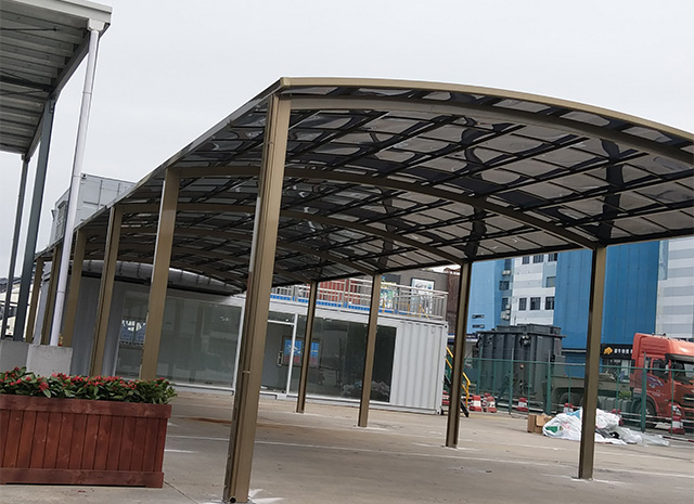 合抱型車(chē)棚